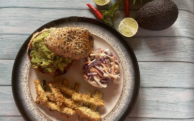 Turkey, Sundried Tomato & Basil Burger with Gucamole & Courgette Fries